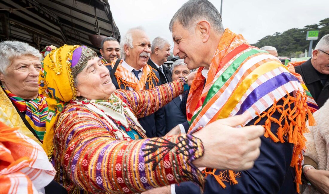 Başkan Cemil Tugay, Bornova Yörük Obası’nda Nevruz ve Ramazan Bayramı’nı