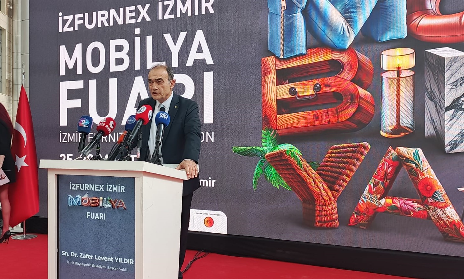 İzmir Mobilya Fuarı Açıldı