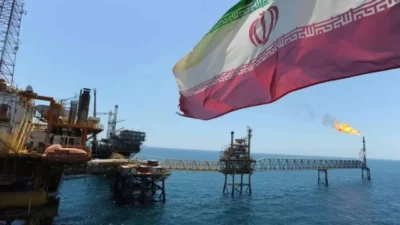 Hürmüz Boğazı'ndaki kriz petrol fiyatlarını vurdu. Akaryakıt fiyatlarına dev zam