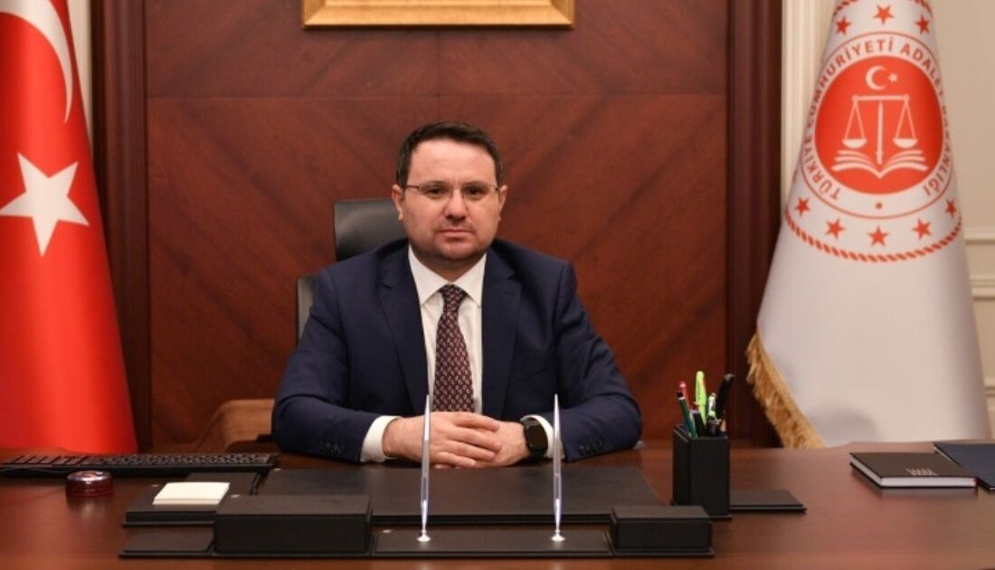 AKIN GÜRLEK TAPU SORGULAMA SORUŞTURMASI: BİR GÖZALTI DAHA Bakan Akın Gürlek'in tapu kayıtlarını usulsüz sorgulayanlara yönelik soruşturmada 1