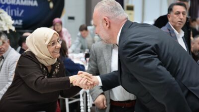 Aydın Pehlivan, Menemen iftar sofralarında vatandaşlarla buluştu. Birlik ve beraberlik