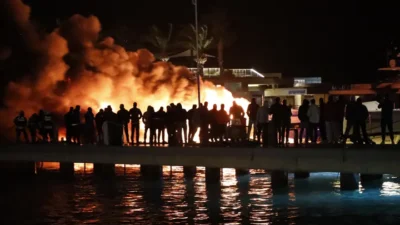 Bodrum Yalıkavak Marina'daki yangında 7 lüks motoryat battı, ekiplerin müdahalesiyle