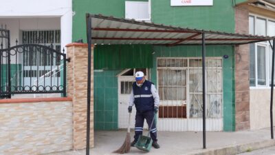 Buca Belediyesi, Ramazan Bayramı öncesinde ilçedeki cami ve cemevlerinde temizlik