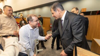 Başkan Tugay personeliyle bayramlaştı: "Sizler İzmir'in vicdanı ve gerçek sahiplerisiniz."