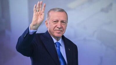 Erdoğan bayram mesajında Körfez savaşı ve ekonomi vurgusu yaparak "Türkiye