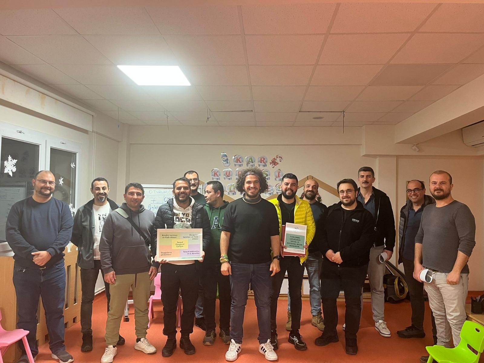 İzmirli babalar BADEP ile çocuk gelişimi ve demokratik aile yapısını