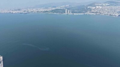 İzmir Körfezi Alsancak Limanı mevkisinde 8. kez mazot ve yağ
