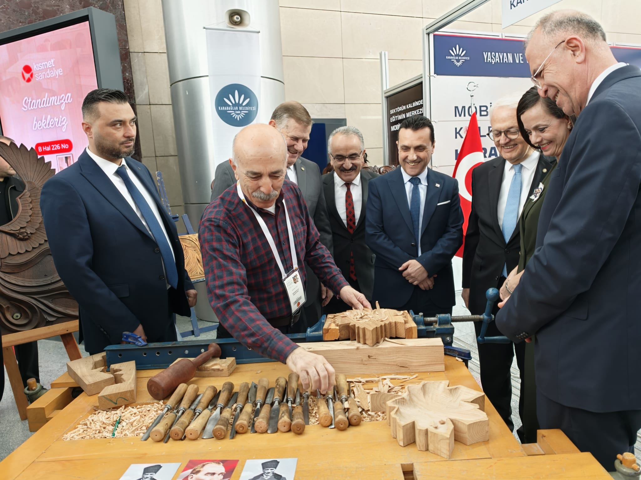 İZMOD Başkanı Zafer Koç, İzmirli mobilyacıların tasarım ve markalaşma ile