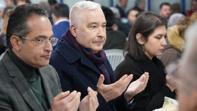 CHP Kemalpaşa’nın binlerce kişiyi buluşturan iftar sofrasında 40 yeni üye