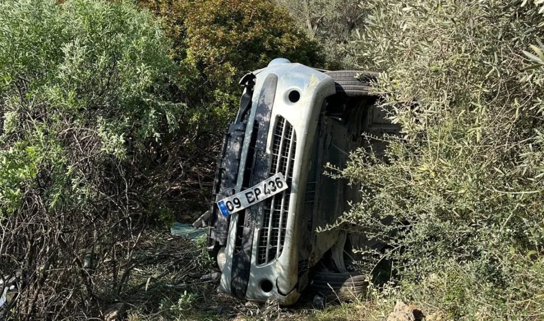Kuşadası İkiçeşmelik'te şarampole yuvarlanan araçta sıkışan sürücü, itfaiye ekiplerinin zamanla