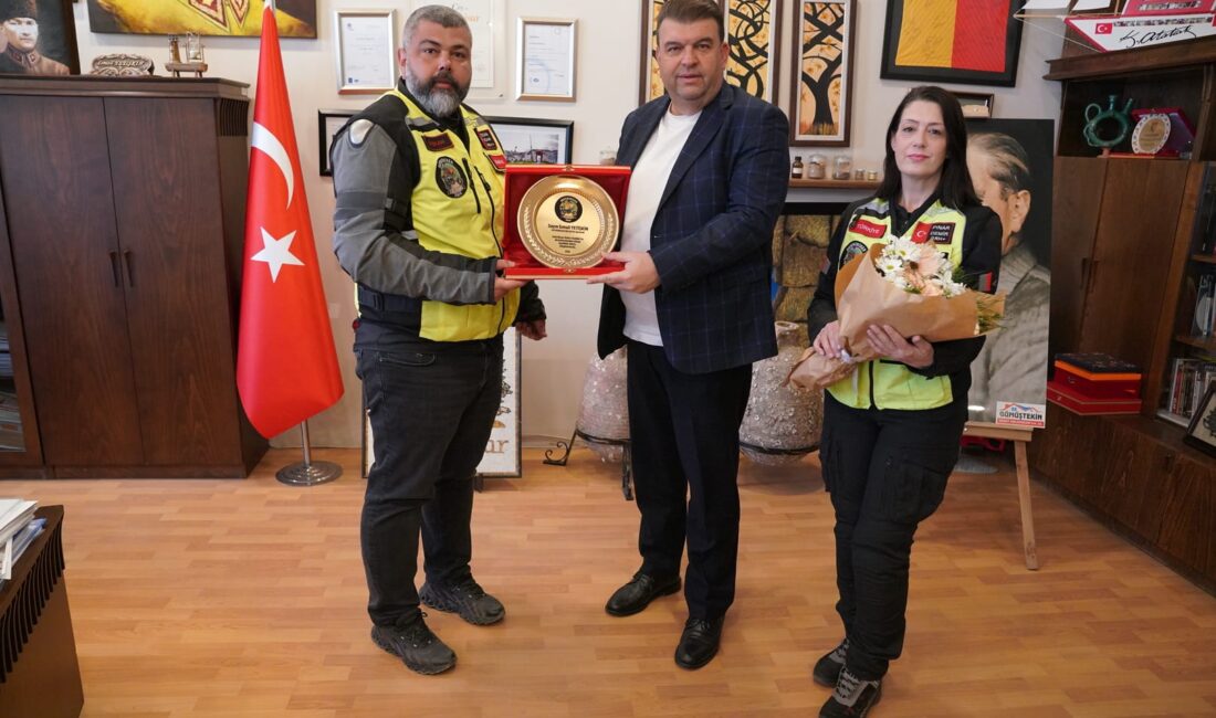 Seferihisar'da ileri sürüş eğitimi sonrası RİEDER Kulübü üyeleri Başkan İsmail