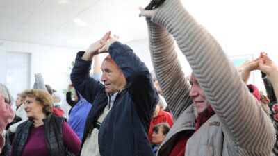 Seferihisar'da Prof. Dr. Görsev Yener katılımıyla Alzheimer ve sağlıklı yaşlanma