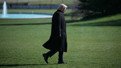 Trump İran savaşında ateşkesi reddetti ve petrol yaptırımlarını askıya aldı.