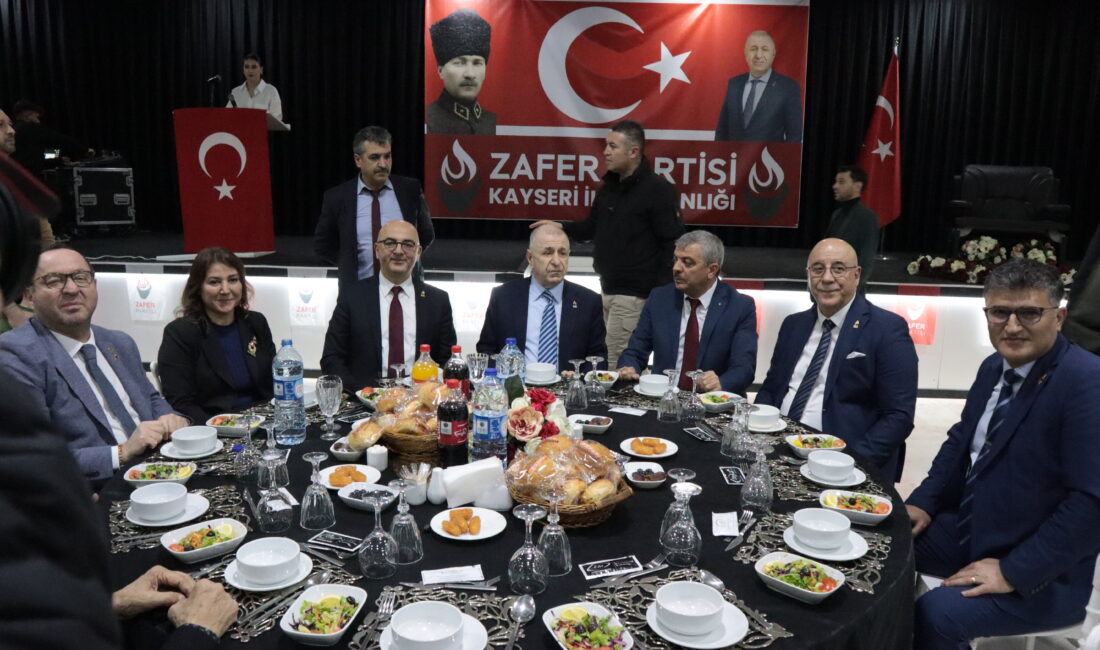 Ümit Özdağ Kayseri’de milli güvenlik ve ekonomi vurgusu yaparak İran’ın