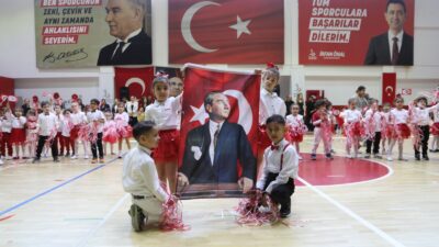Bayraklı 23 Nisan programı ile İzmir coşuyor! Kaykay Parkı'ndaki dev