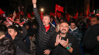 Başkan Görkem Duman’ın "1-0 olsun bizim olsun" tahmini tuttu, Buca'da