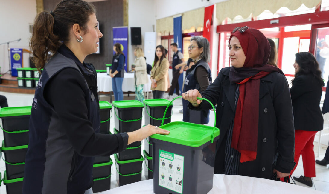 Buca mutfak atıkları projesiyle çöpler gübreye dönüşüyor! Ücretsiz kompost setleri