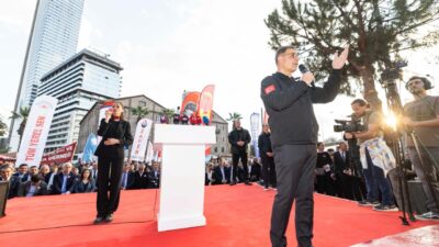 Cemil Tugay’dan Meslek Fabrikası önünde tarihi çıkış: "5 milyonluk kira