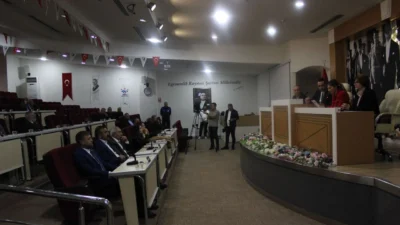 Çiğli Belediye Meclisi'nde Köyiçi planı krizi patlak verdi! AK Parti