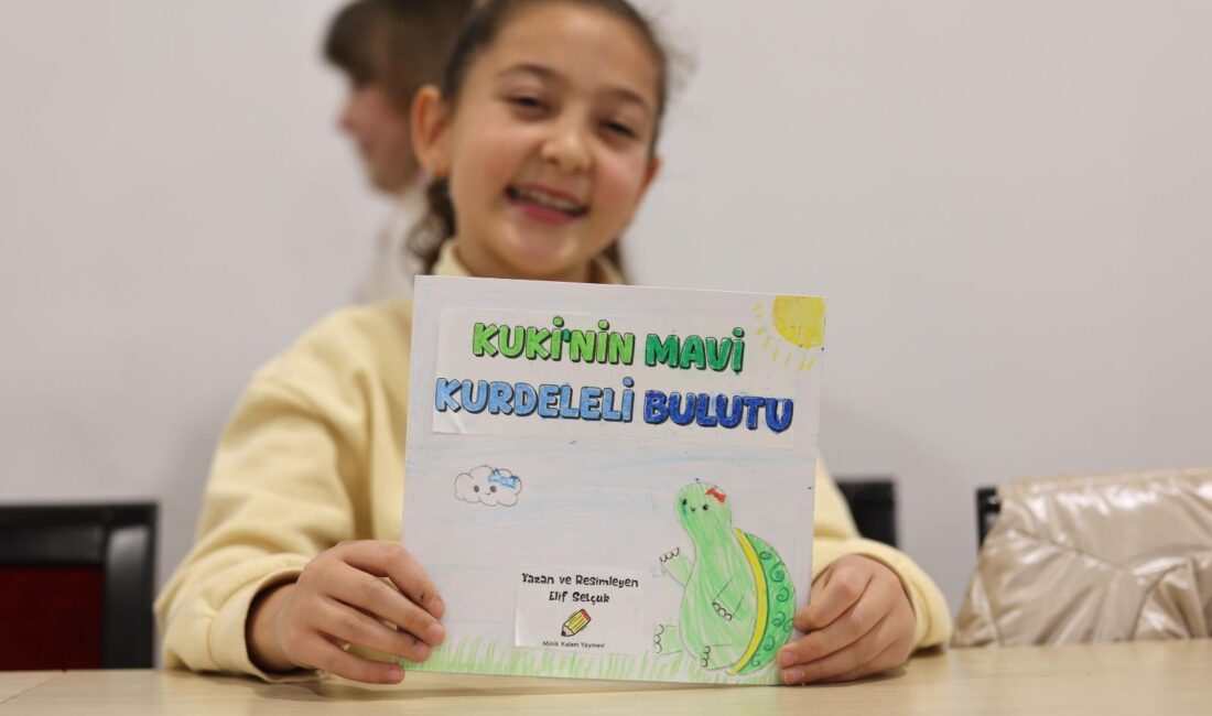Çocuk kitap atölyesi İzmir’de tamamlandı! AASSM’de kendi kitaplarını yazan minikler