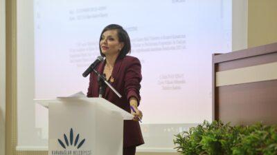 Karabağlar Belediyesi bütçesi mecliste kabul edildi! Başkan Helil Kınay yer