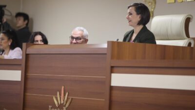 elil Kınay Karabağlar Meclisi'nde AK Parti'ye sert çıktı: "Meclisi terk
