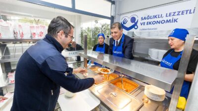 İzmir Kent Lokantası Yamanlar'da açıldı, 4 çeşit yemek 25 TL