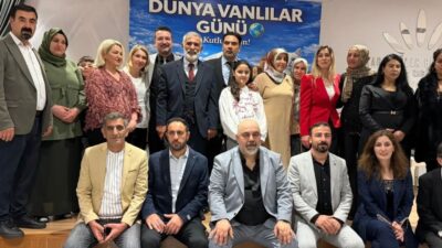 Ege Vanlılar Federasyonu İzmir'de Van'ın kurtuluşunu dev bir geceyle kutladı!