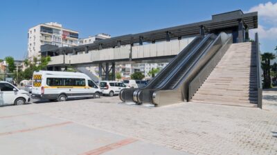 Yeni Girne Üst Geçidi hizmete girdi! Karşıyaka ve Bayraklı arasında
