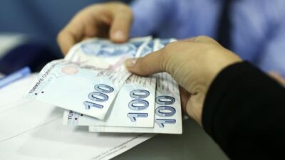 Bağ-Kur prim günü 7200'e düşüyor. 1 milyon esnafa 5 yıl