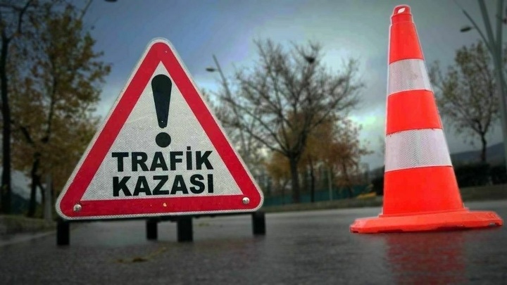 Denizli Acıpayam'da yolun karşısına geçmek isteyen kadın otomobilin çarpması sonucu