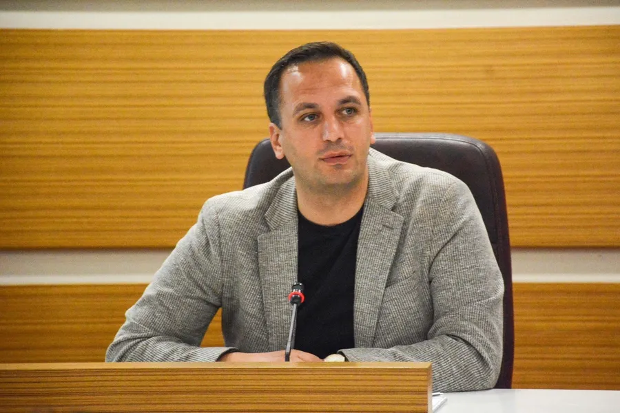 Bornova Belediyesi'nde patlak veren hafriyat vurgunu ve külçe altın skandalının