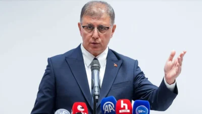 Cemil Tugay, Meslek Fabrikası'nın hukuksuzca tahliye edilmesine tepki göstererek "Bu