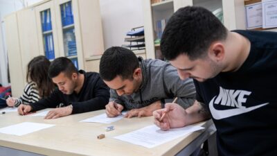 İzmir'de engelli gençler İŞ-İN programı ile işe hazırlanıyor. %80 istihdam