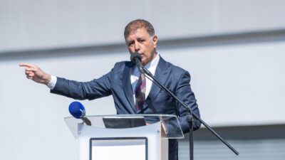 Başkan Cemil Tugay, Güzelbahçe'de çocuklara hizmet verecek Mustafa Ener Yerleşkesi'nin