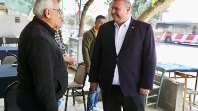 Menderes Belediye Başkanı İlkay Çiçek sahaya inerek çalışmaları inceledi ve