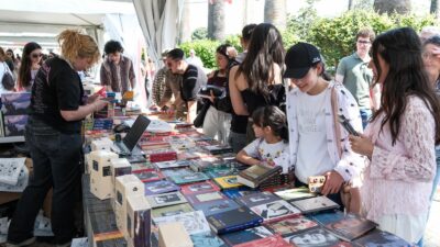 İZKİTAP 7. İzmir Kitap Fuarı Kültürpark'ta kapandı. Ahmet Ümit'ten İzmir