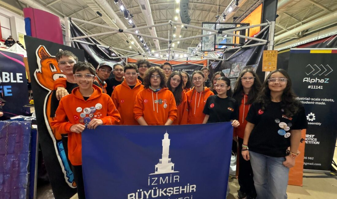 İzmir'in 8056 Laissez Faire robotik takımı, FRC Başkent Regional'da Jüri