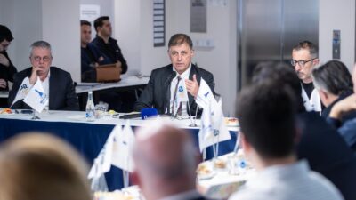 İzmir'in rekabet gücünü artıracak Yapay Zeka Konseyi ilk toplantısını yaptı.