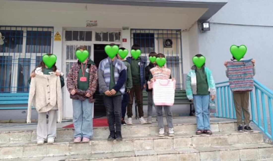 Karşıyaka’dan Batman ve Trabzon’a sevgi köprüsü Karşıyaka Bilge Çınarlar Merkezi üyeleri, Batman ve Trabzon'daki çocuklar için