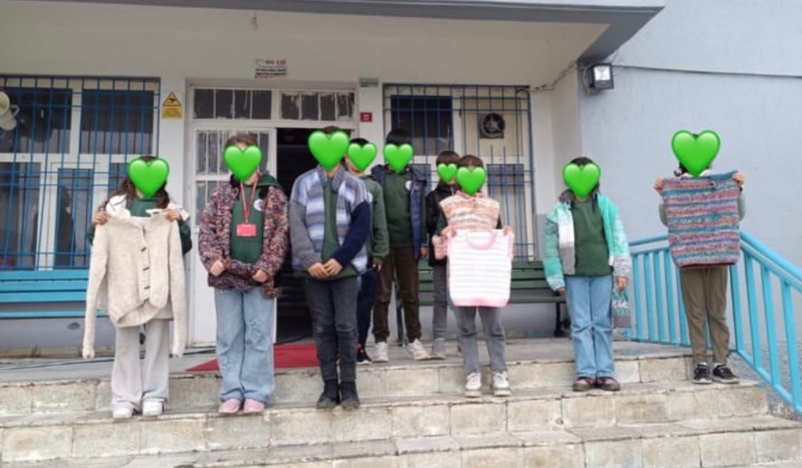 Karşıyaka Bilge Çınarlar Merkezi üyeleri, Batman ve Trabzon'daki çocuklar için