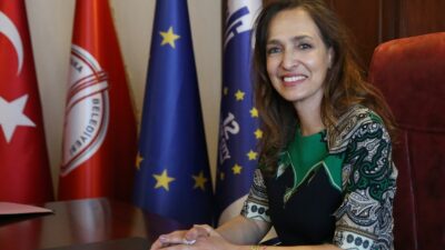 Karşıyaka Belediyesi eşitlik için toplandı. Uzman isimlerin katıldığı çalıştayın tüm