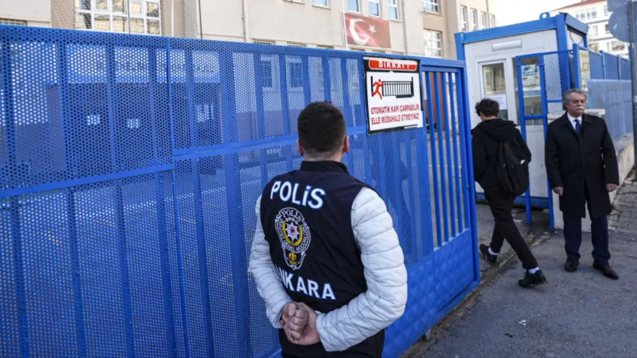 İçişleri Bakanlığı, okul saldırıları sonrası 81 ilde güvenliği artırdı; her
