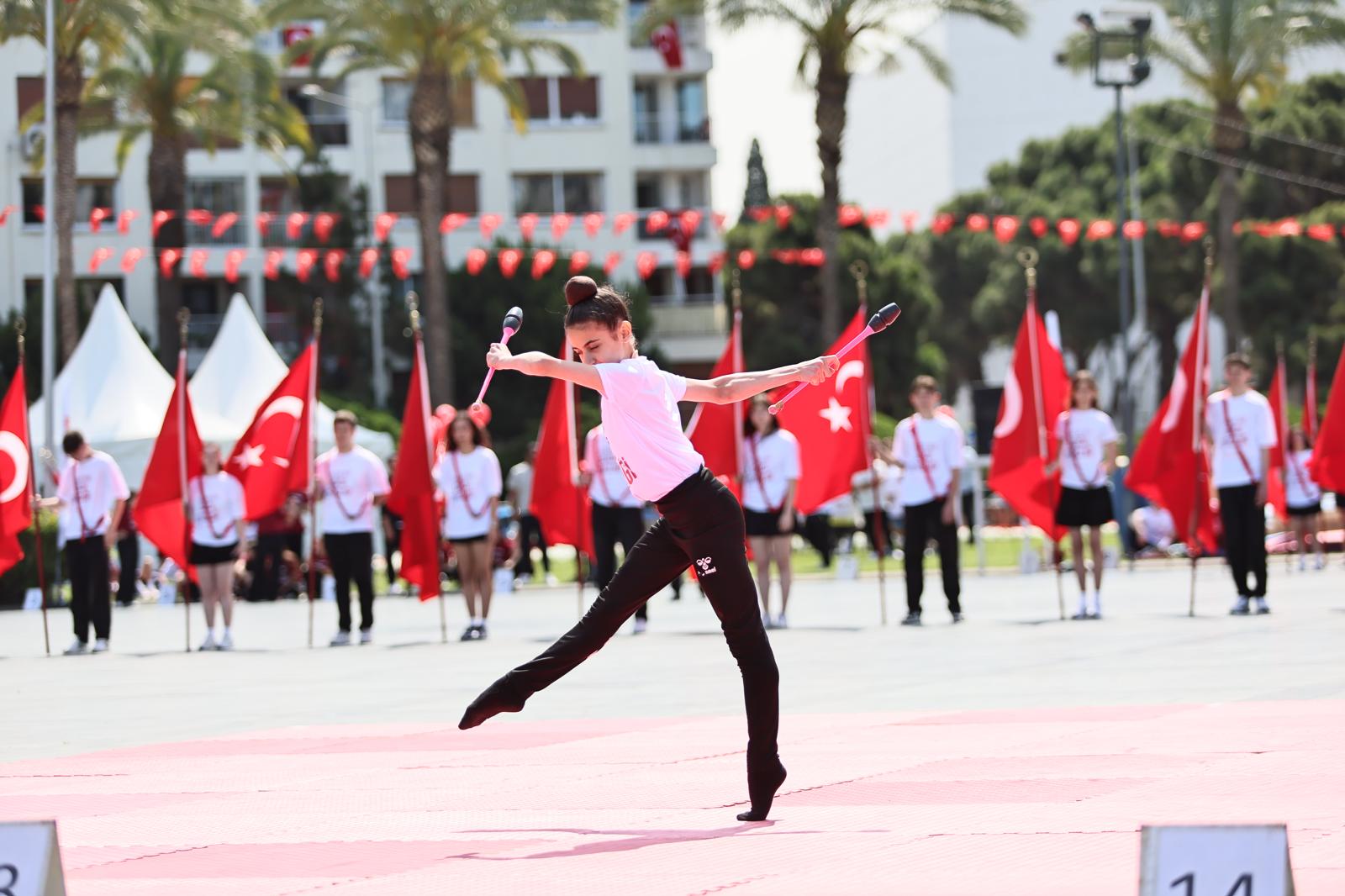 İZMİR’DE 19 MAYIS COŞKUSU BAŞLIYOR