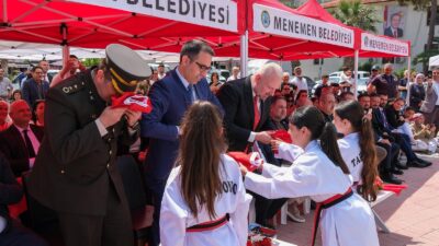Menemen 19 Mayıs kutlamaları için binler meydana aktı! Aydın Pehlivan'dan