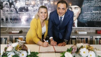 Balçova Belediyesi muhtar protokolü imzalandı! Belediye Başkanı Onur Yiğit, mahallelerin