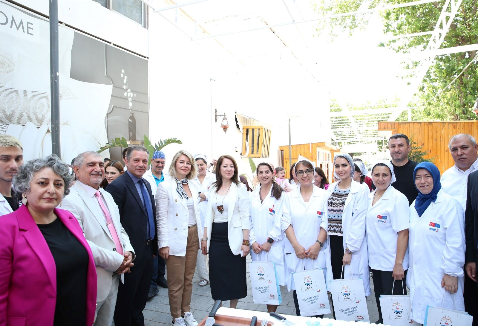 Çiğli Pastacılık Kursu Bitti Mezunlar Anında İş Buldu