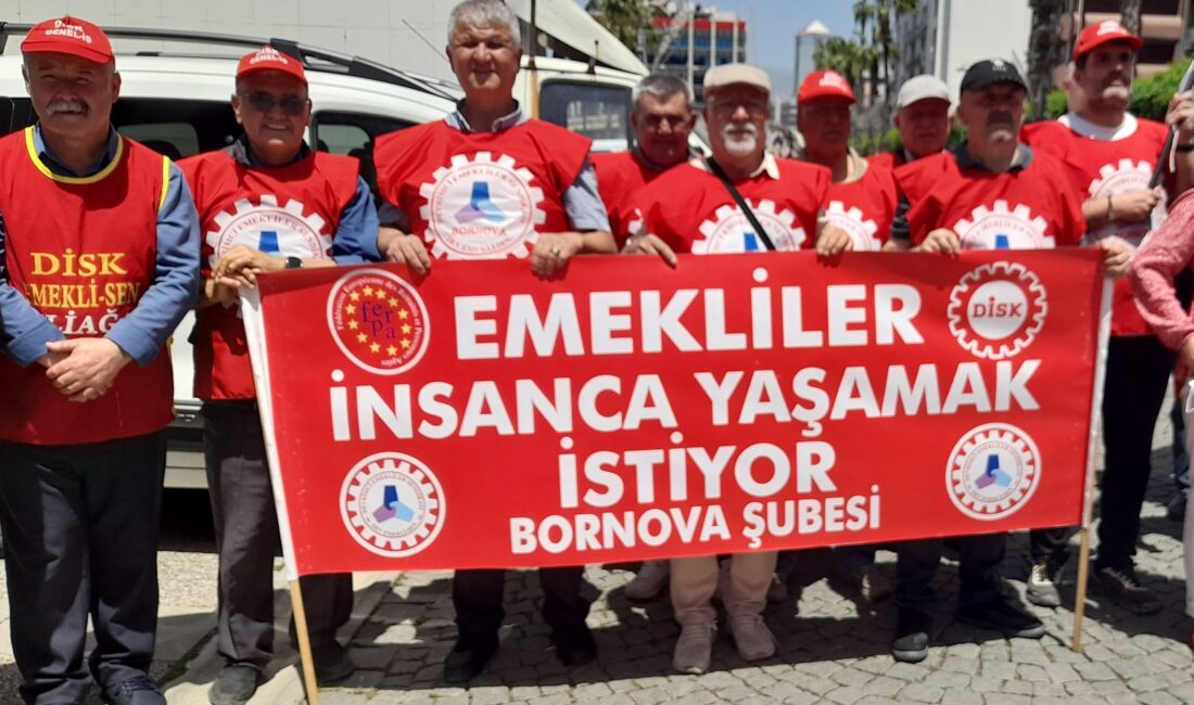İzmir emekli mitingi Konak'ta yapıldı! Dev Emekli-Sen'den zehir zemberek açıklama: