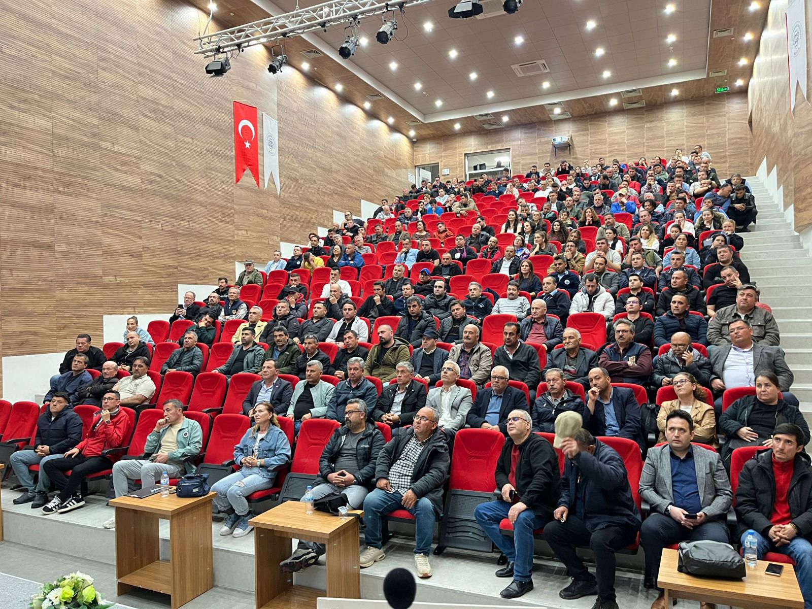 Muğla’da 2 bin 750 şoför mesleki eğitim aldı. Güvenli ulaşım