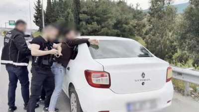 İzmir narkotik operasyonu ile Karabağlar ve Karşıyaka'da 60 kilo uyuşturucu